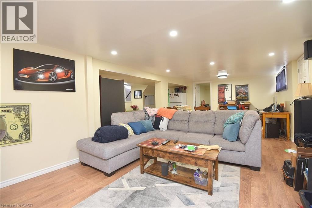 682 Mohawk Road W, Hamilton, Ontario  L9C 1X8 - Photo 36 - 40808253