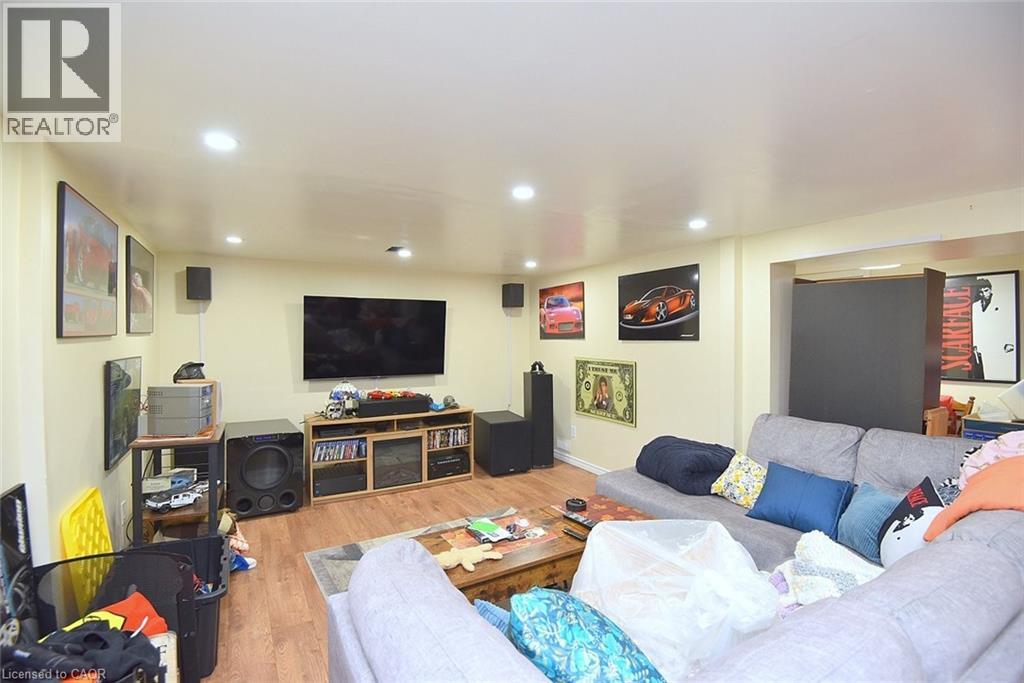 682 Mohawk Road W, Hamilton, Ontario  L9C 1X8 - Photo 37 - 40808253