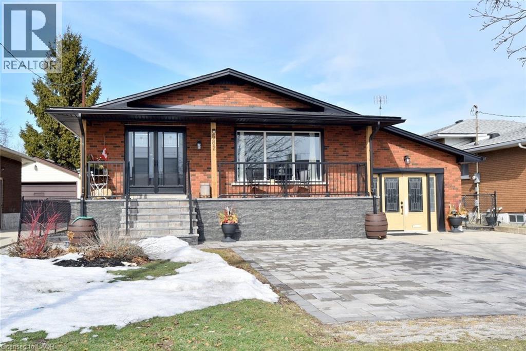 682 Mohawk Road W, Hamilton, Ontario  L9C 1X8 - Photo 5 - 40808253