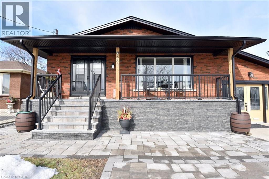 682 Mohawk Road W, Hamilton, Ontario  L9C 1X8 - Photo 7 - 40808253