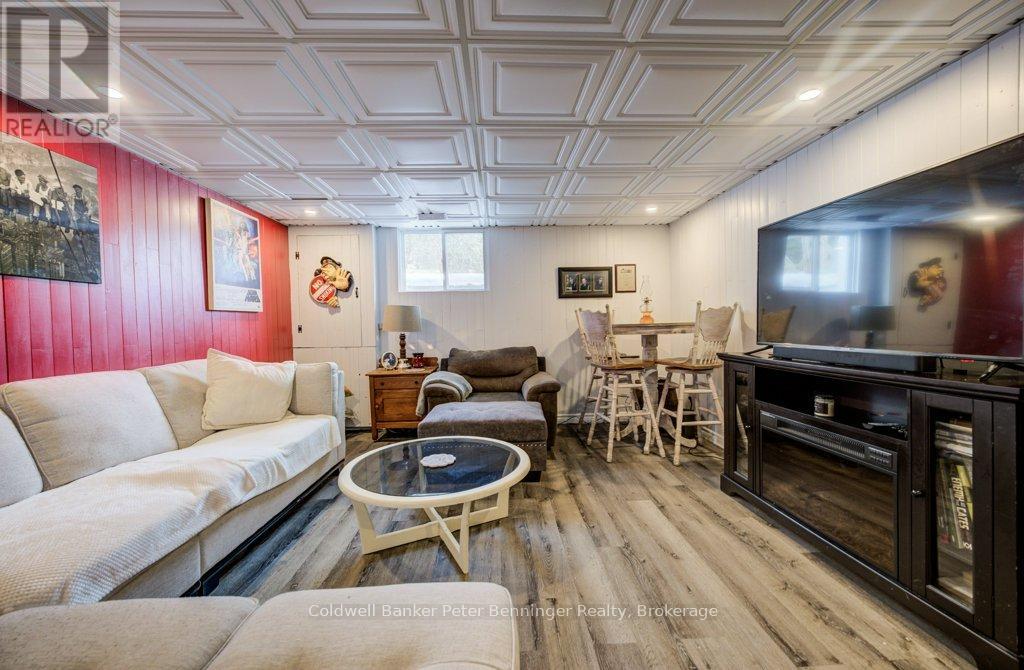 77 2nd Street Crescent, Hanover, Ontario  N4N 3K3 - Photo 28 - X12835366