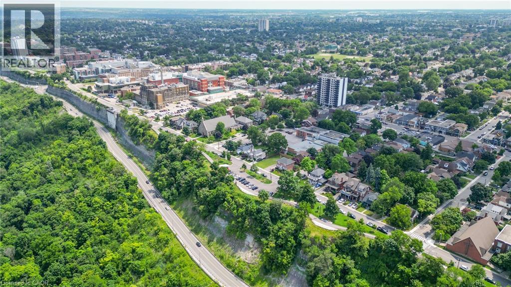 240 Mountain Park Avenue, Hamilton, Ontario  L8V 1A4 - Photo 11 - 40809003