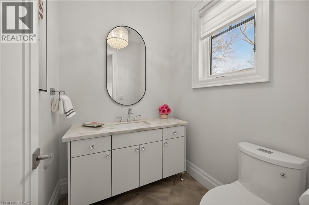 747 Vernon Place, Ancaster, Ontario  L9G 3H4 - Photo 12 - 40809135