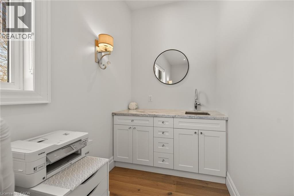 747 Vernon Place, Ancaster, Ontario  L9G 3H4 - Photo 14 - 40809135