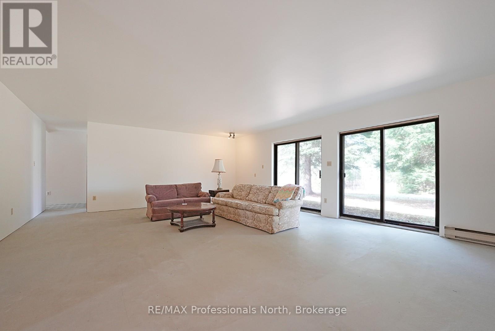 11601 Highway 118 Highway, Dysart Et Al, Ontario  K0M 1S0 - Photo 21 - X12839488