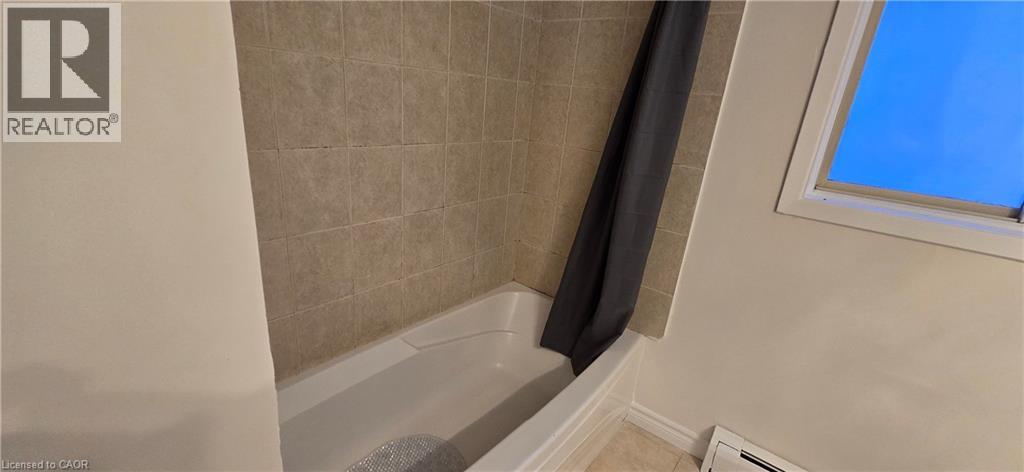 23 Rutherford Drive Unit# B, Kitchener, Ontario  N2A 1P8 - Photo 14 - 40809243