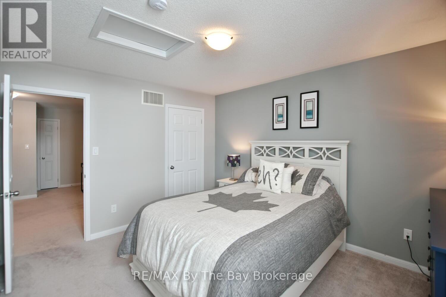 37 Berkshire Avenue, Wasaga Beach, Ontario  L9Z 0G3 - Photo 24 - S12842220