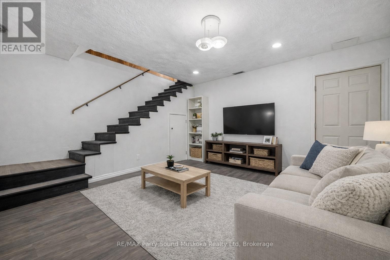 55 A Cascade Street E, Parry Sound, Ontario  P2A 1K3 - Photo 30 - X12843260