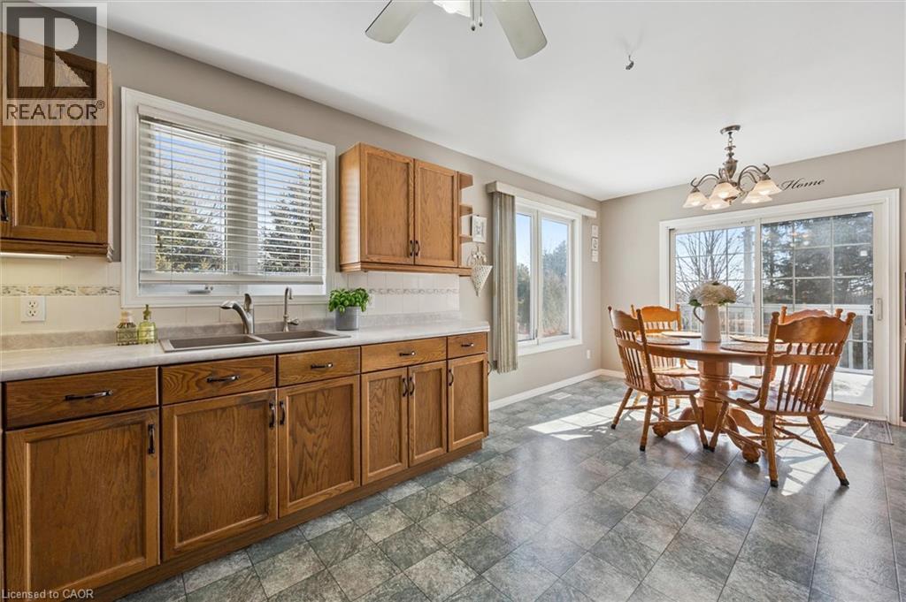 663 Heathcliffe Place, Waterloo, Ontario  N2T 2P3 - Photo 16 - 40809378