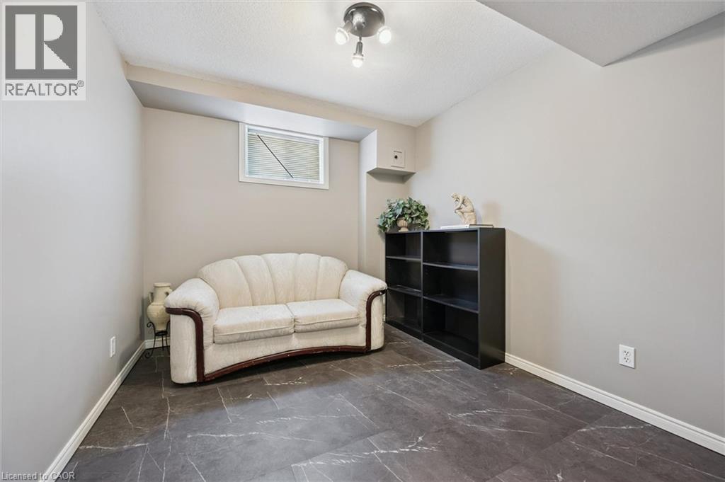 663 Heathcliffe Place, Waterloo, Ontario  N2T 2P3 - Photo 30 - 40809378