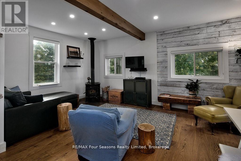 495529 Grey Road 2, Blue Mountains, Ontario  N0H 2E0 - Photo 10 - X12843930