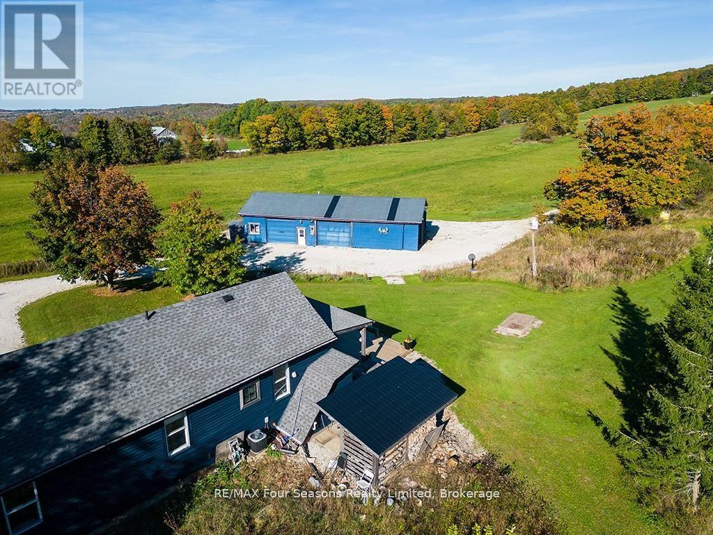 495529 Grey Road 2, Blue Mountains, Ontario  N0H 2E0 - Photo 6 - X12843930