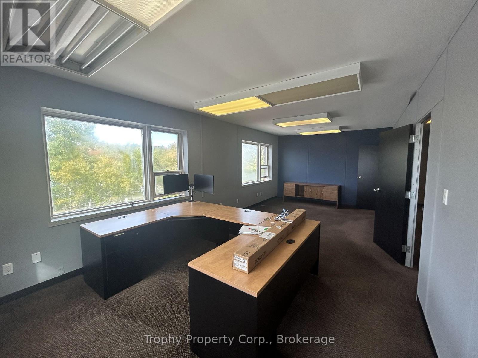 200 - 235 Highland Street, Dysart Et Al, Ontario  K0M 1S0 - Photo 21 - X12845396