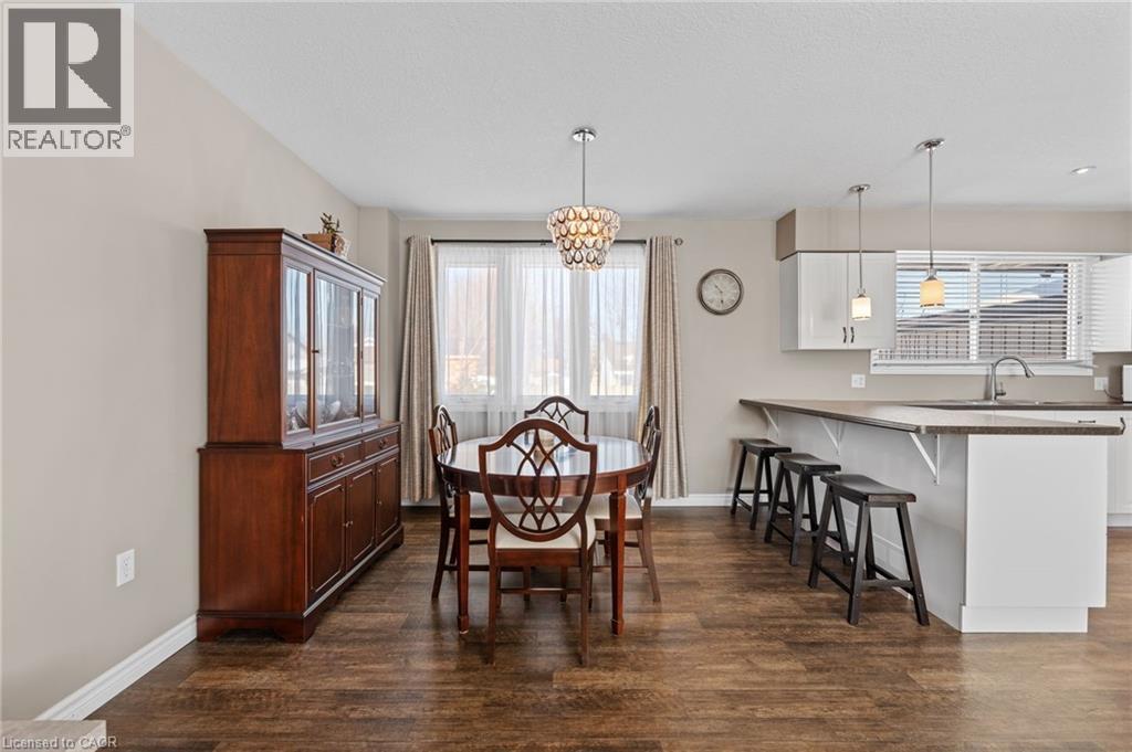 218 Arris Crescent, Mitchell, Ontario  N0K 1N0 - Photo 11 - 40807832