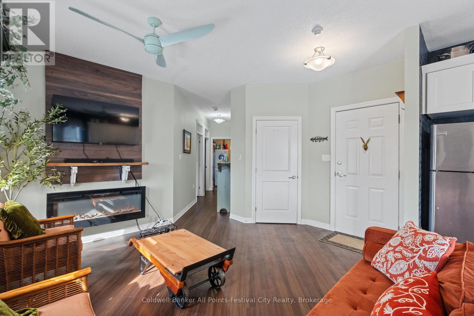 206 - 35 St David Street, Goderich, Ontario  N7A 1L4 - Photo 6 - X12847758