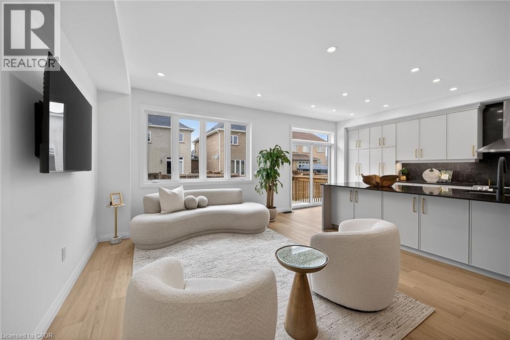 12 Shady Oaks Trail, Hamilton, Ontario  L9B 0E9 - Photo 23 - 40809734