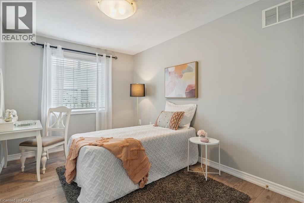 29 Mapleview Drive, Hagersville, Ontario  N0A 1H0 - Photo 4 - 40809588