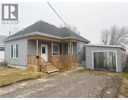 318 LAFONTAINE Street, Wallaceburg, Ontario