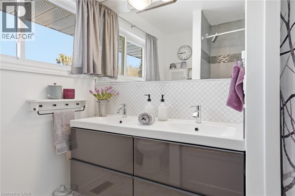 81 Thomson Drive, Waterdown, Ontario  L8B 0G5 - Photo 21 - 40809930