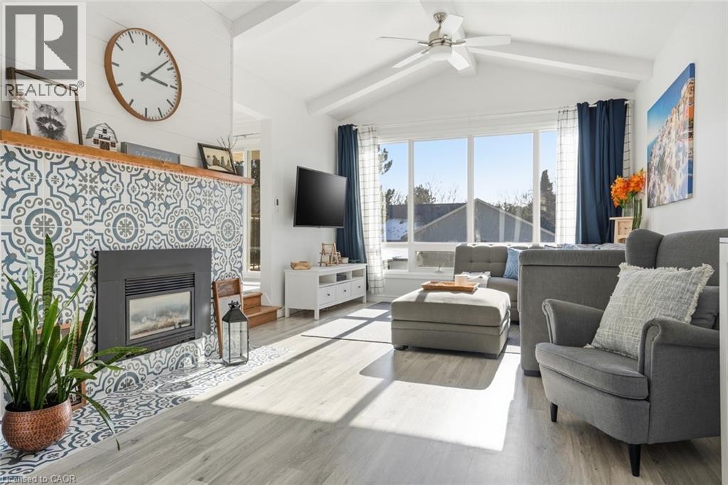 81 Thomson Drive, Waterdown, Ontario  L8B 0G5 - Photo 5 - 40809930