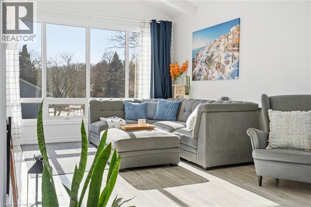 81 Thomson Drive, Waterdown, Ontario  L8B 0G5 - Photo 6 - 40809930