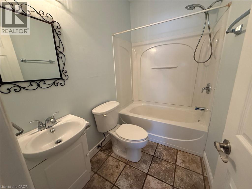 947 Main Street E Unit# 1, Hamilton, Ontario  L8M 1M9 - Photo 6 - 40809657