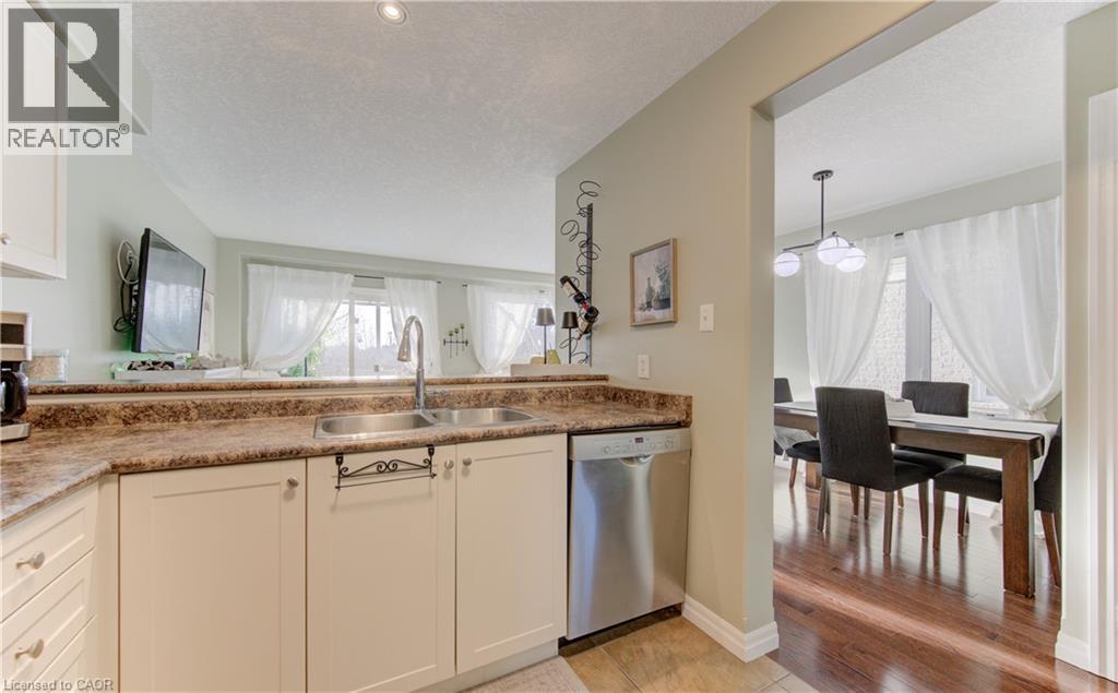 105 Pinnacle Drive Unit# 10, Kitchener, Ontario  N2P 1B8 - Photo 10 - 40806877