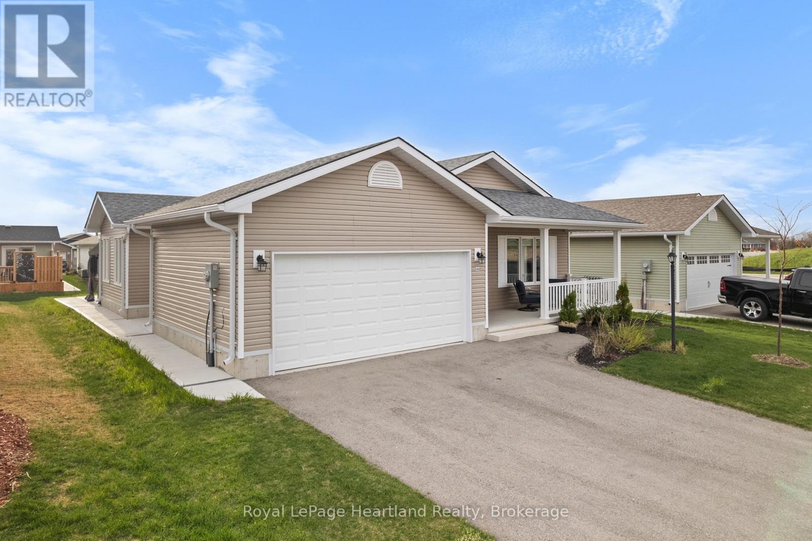 140 Lake Breeze Drive, Ashfield-Colborne-Wawanosh, Ontario  N7A 0C6 - Photo 32 - X12852846