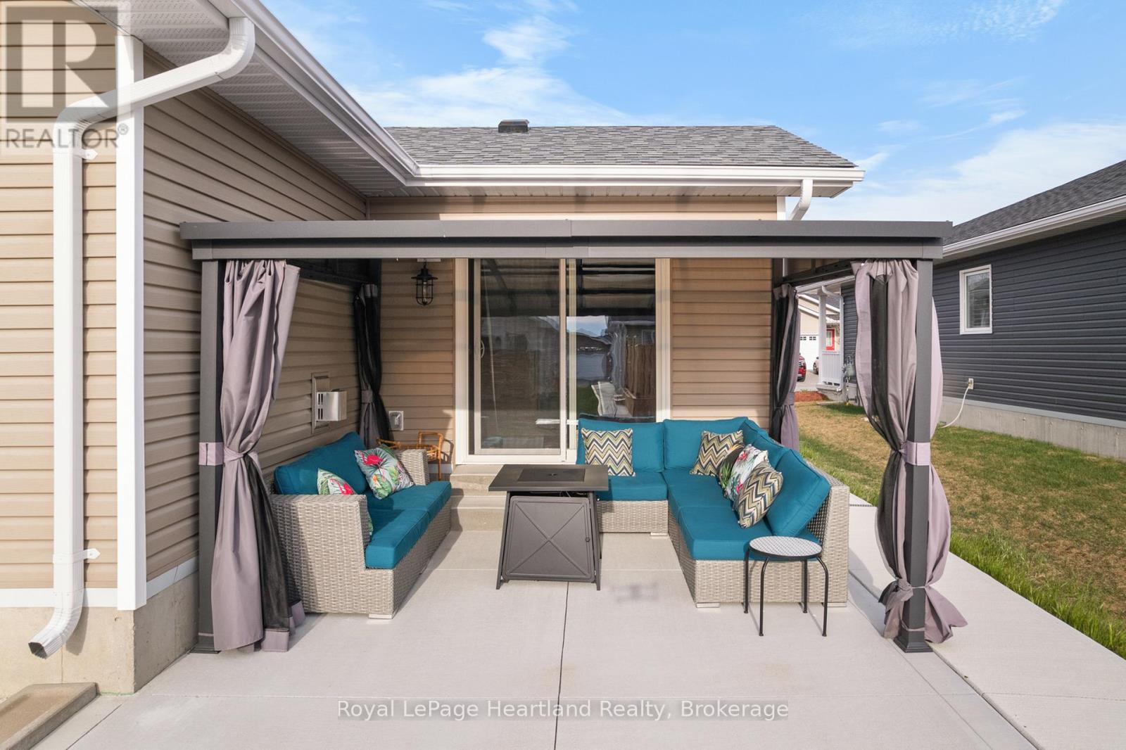 140 Lake Breeze Drive, Ashfield-Colborne-Wawanosh, Ontario  N7A 0C6 - Photo 34 - X12852846