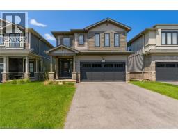 107 STARFIRE Crescent, Stoney Creek, Ontario