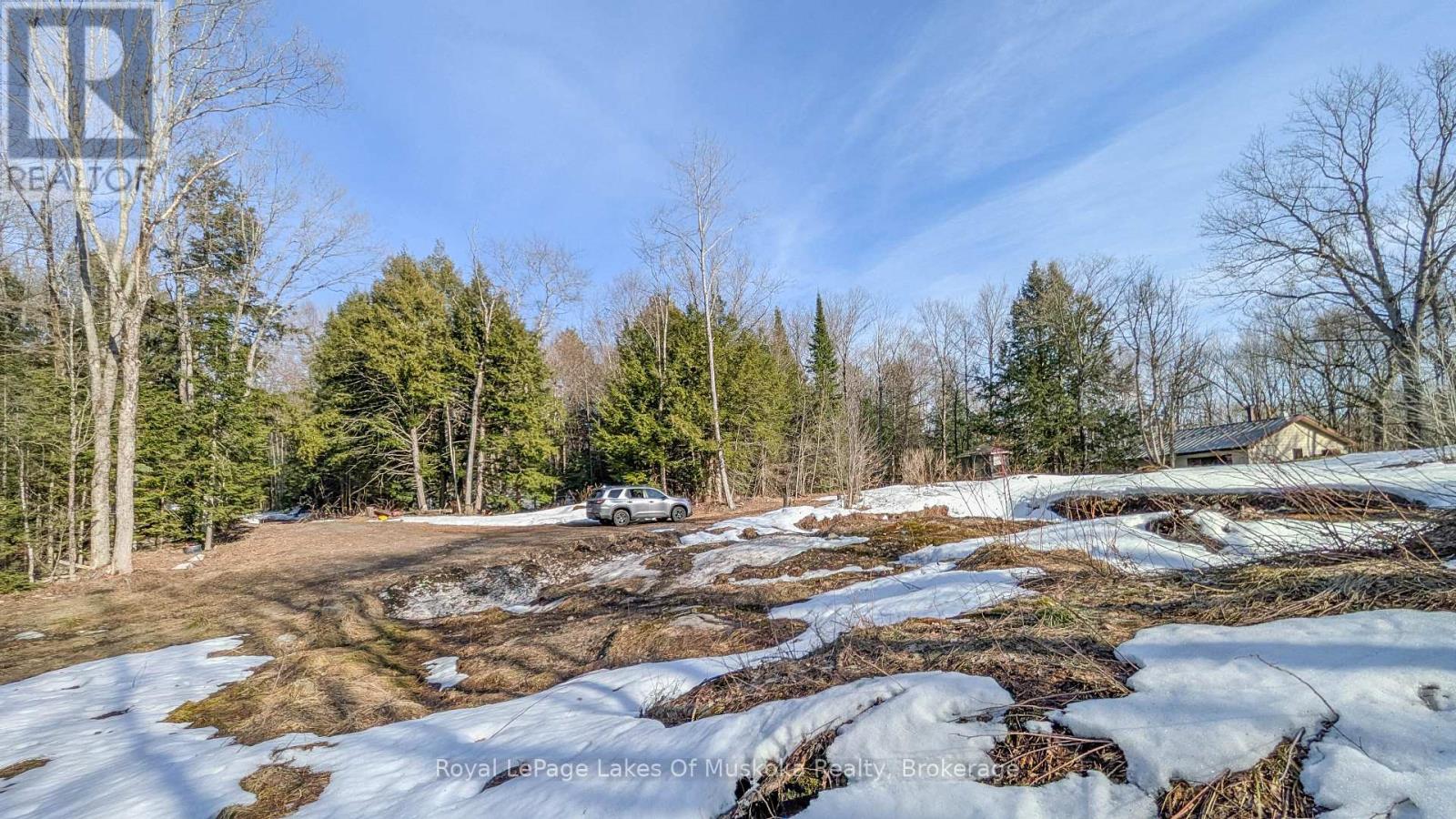 1100 RAYMOND ROAD, Muskoka Lakes, Ontario
