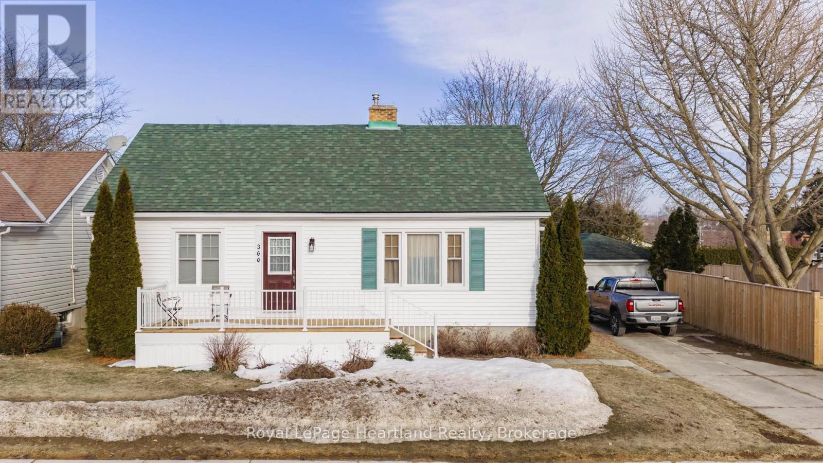 366 EDWARD STREET, South Huron, Ontario