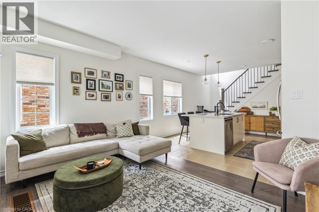 54 Nisbet Boulevard Unit# 31, Waterdown, Ontario  L8B 0Y3 - Photo 5 - 40810184