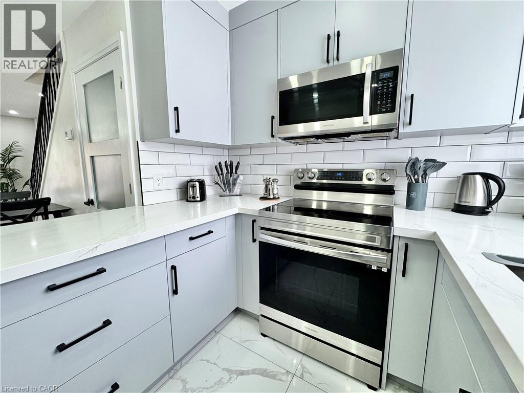 138 Jansen Avenue, Kitchener, Ontario  N2A 2L7 - Photo 8 - 40809907