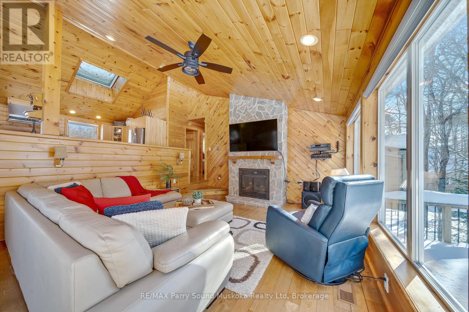 587 Centre Road, Mckellar, Ontario  P2A 0B4 - Photo 8 - X12857064