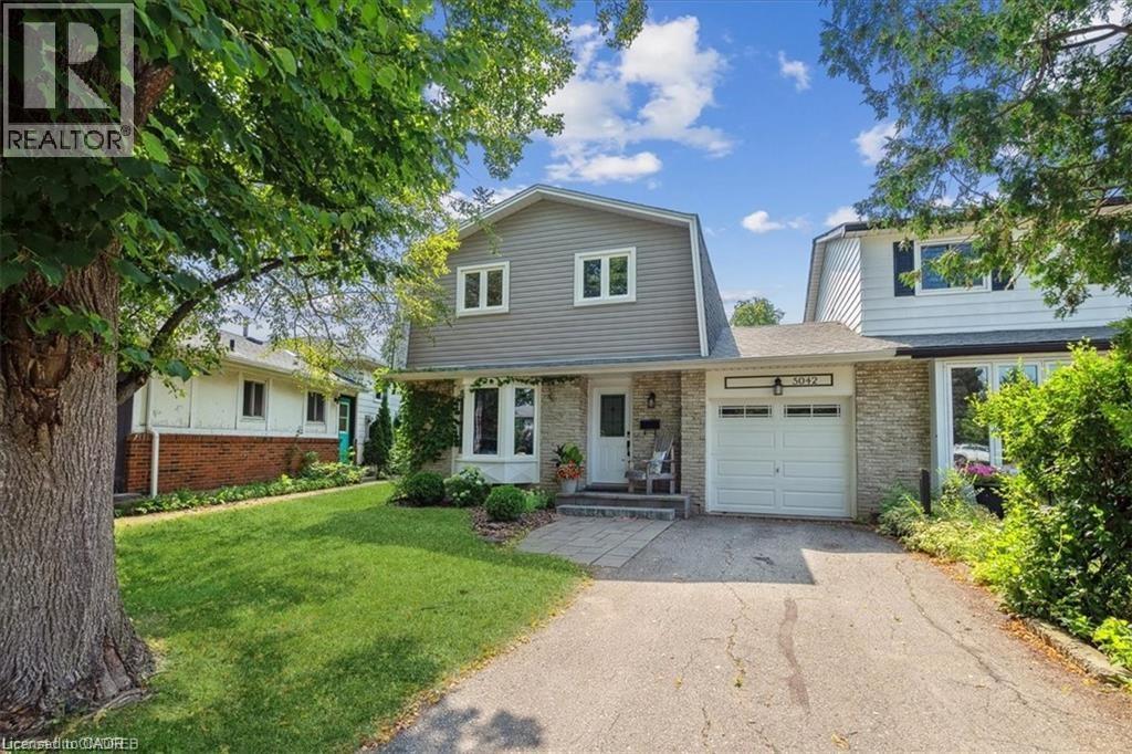 5042 BRADY Avenue, Burlington, Ontario