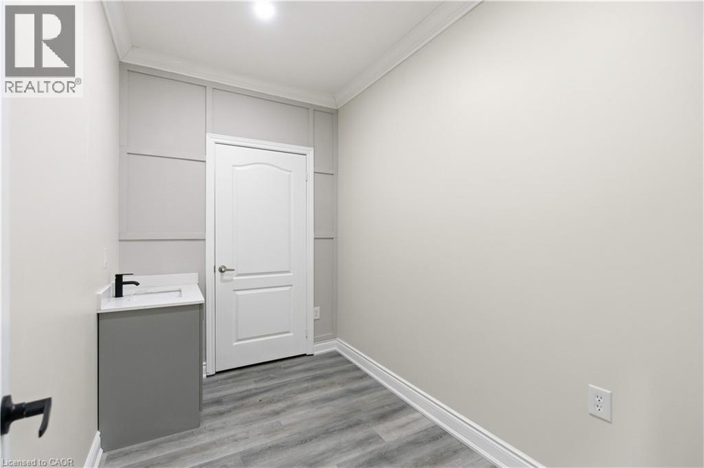 728 Main Street E, Hamilton, Ontario  L8M 1K9 - Photo 14 - 40806044