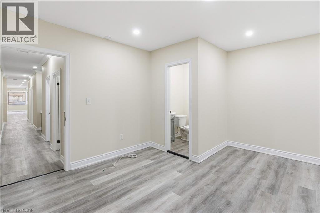 728 Main Street E, Hamilton, Ontario  L8M 1K9 - Photo 16 - 40806044