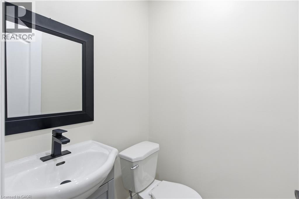 728 Main Street E, Hamilton, Ontario  L8M 1K9 - Photo 18 - 40806044