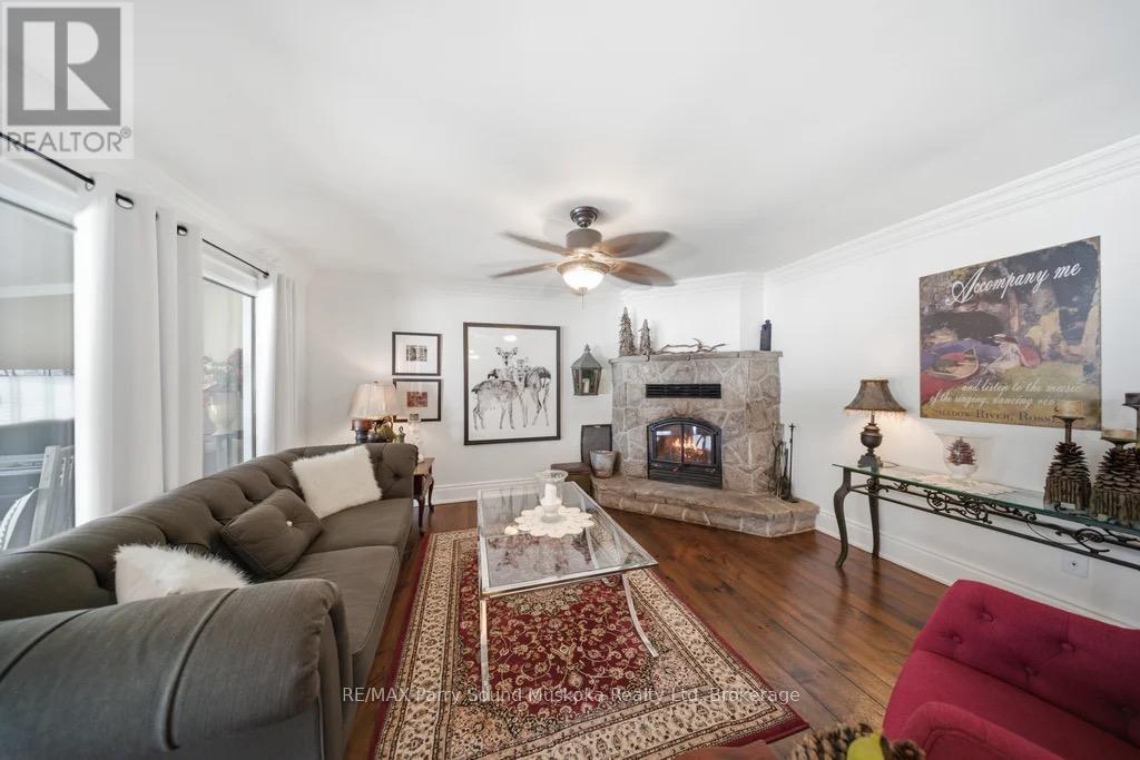 49 Maple Street, Seguin, Ontario  P0C 1J0 - Photo 9 - X12859382