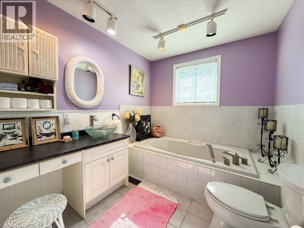 2 Sunset Drive, Peacock Point, Ontario  N0A 1L0 - Photo 32 - 40810305