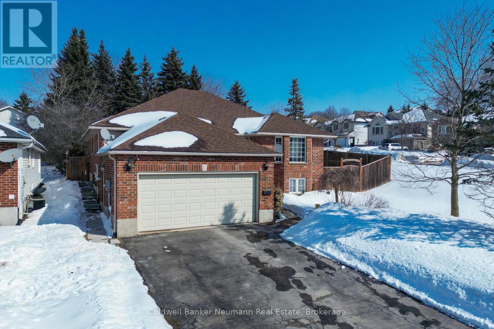 LOWER - 4 CUTTING DRIVE, Centre Wellington, Ontario