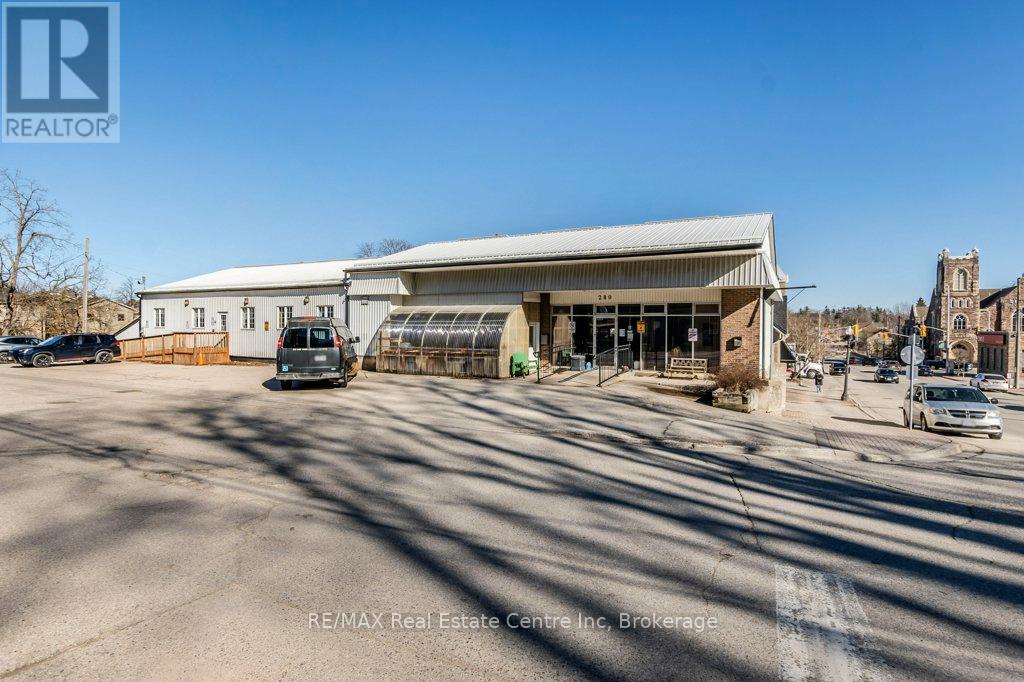 280 ST PATRICK STREET W, Centre Wellington, Ontario