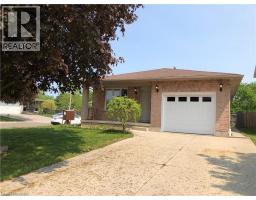 3 LANCER Court Unit# Main, Hamilton, Ontario