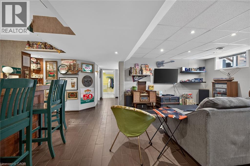 248 Seneca Avenue, Hamilton, Ontario  L9B 1M4 - Photo 28 - 40810762