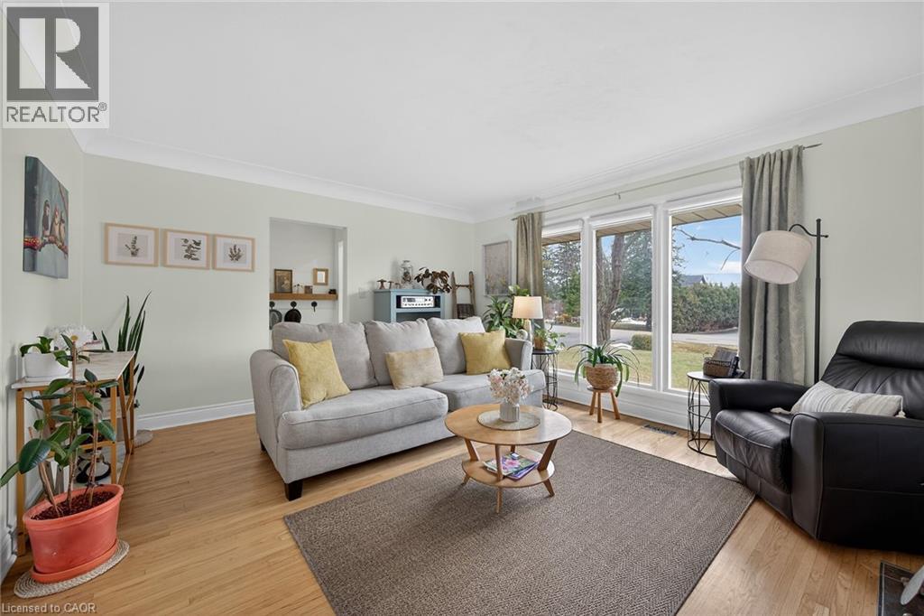 248 Seneca Avenue, Hamilton, Ontario  L9B 1M4 - Photo 7 - 40810762