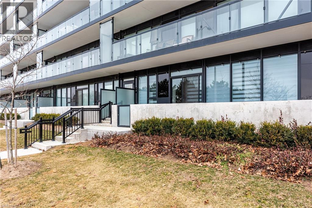 1117 Cooke Boulevard Unit# A112, Burlington, Ontario  L7T 0C6 - Photo 4 - 40810821