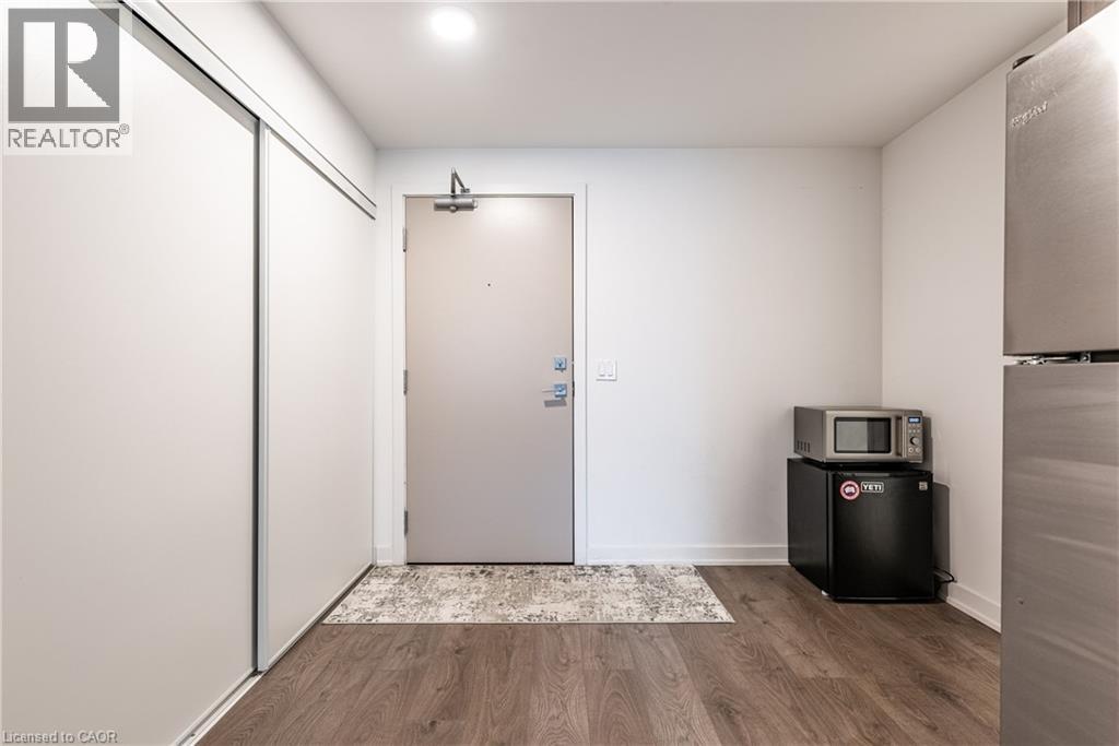 1117 Cooke Boulevard Unit# A112, Burlington, Ontario  L7T 0C6 - Photo 7 - 40810821