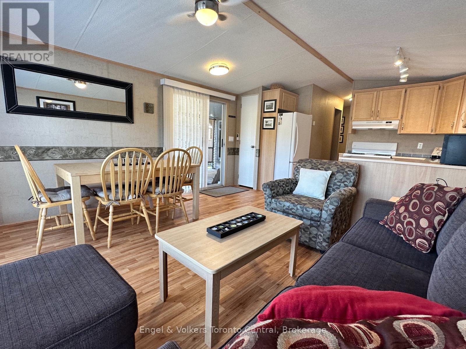 T103 - 7489 Sideroad 5 E, Wellington North, Ontario  N0G 2L0 - Photo 16 - X12863686