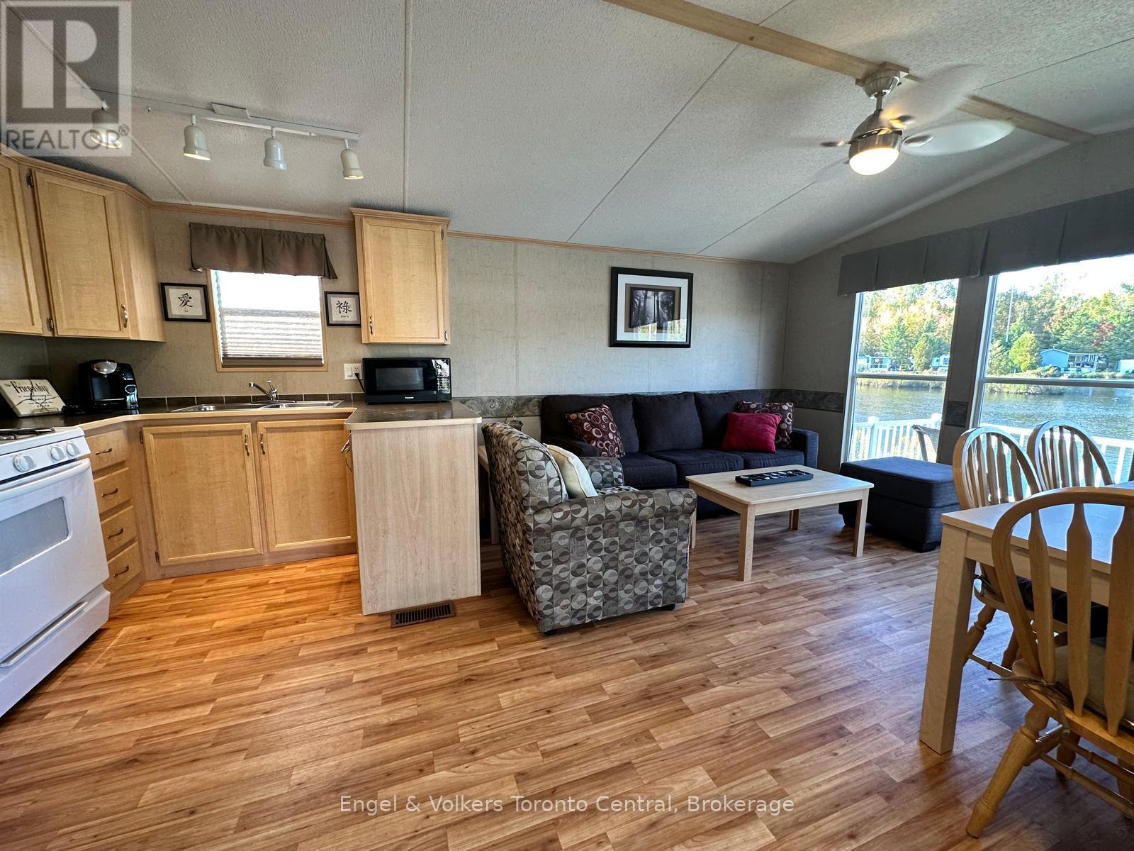 T103 - 7489 Sideroad 5 E, Wellington North, Ontario  N0G 2L0 - Photo 6 - X12863686